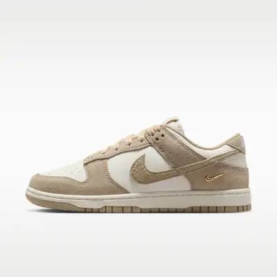 Nike Dunk Low Suede (Women's Shoes) chez Nike