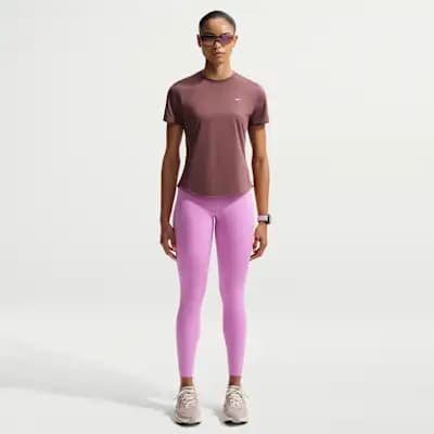 Nike Swift (Women's High-Waisted 7/8 Running Leggings with Pockets) chez Nike
