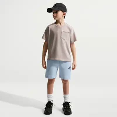 Nike Sportswear Tech Fleece (Older Kids' (Boys') Shorts) chez Nike